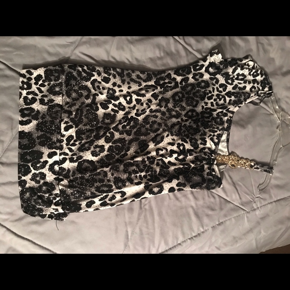 Hey Poshers !!  Bundle me with another item & get me FREE !!😀 - Picture 2 of 5